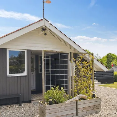 Bessi - 200m From The Sea By Interhome Vakantiehuis *